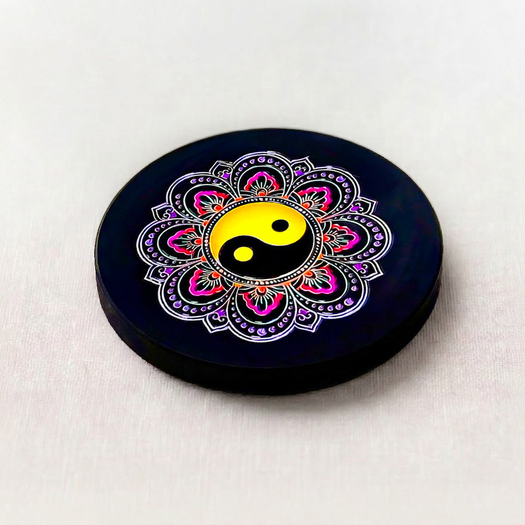 Black Agate Round Charging Plate – Mandala with Yin Yang Symbol Sticker